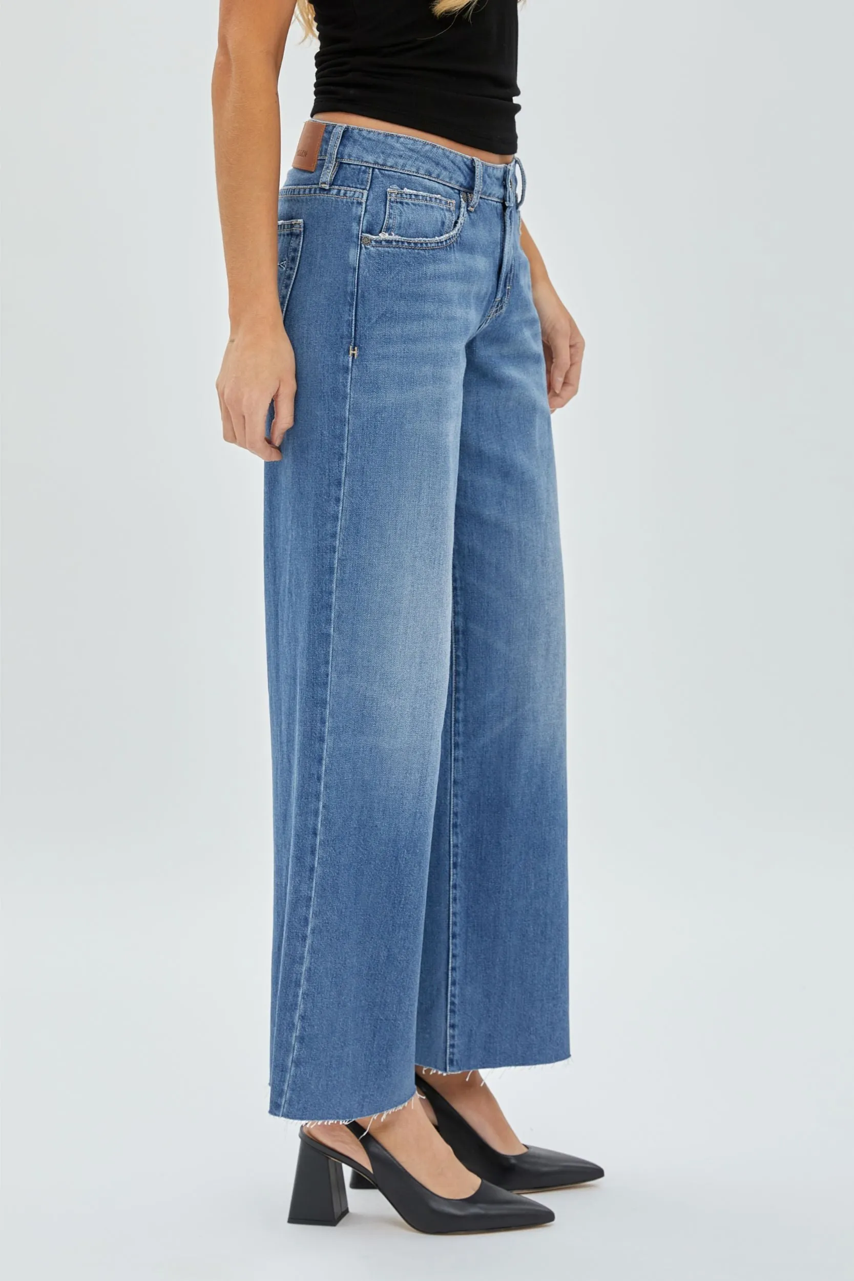 Hidden Nori High Waist Crop Wide Leg Jean 27 Inseam In Medium Dark
