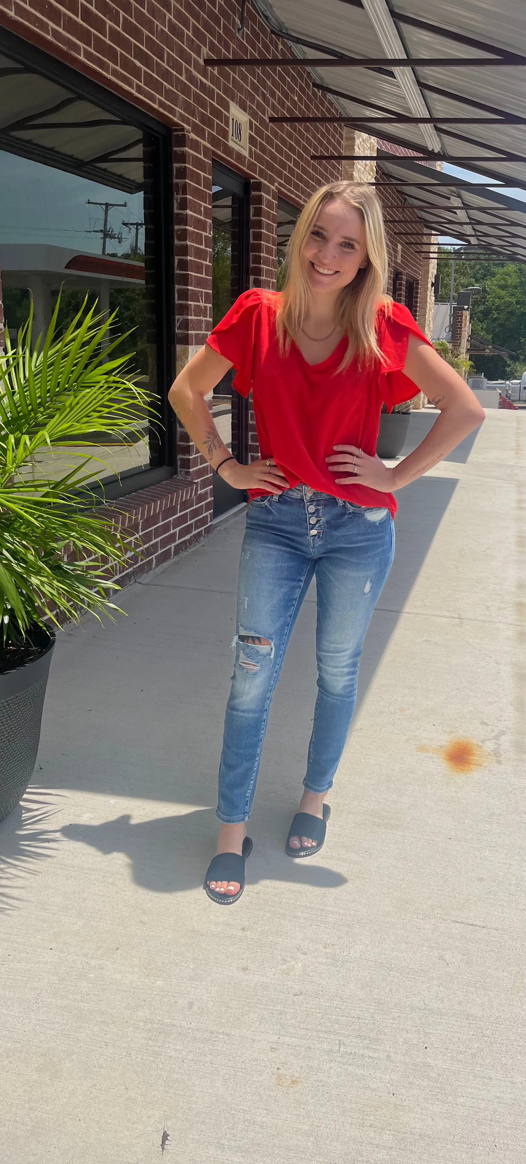 Mid Rise Ankle Skinny W/ Button up