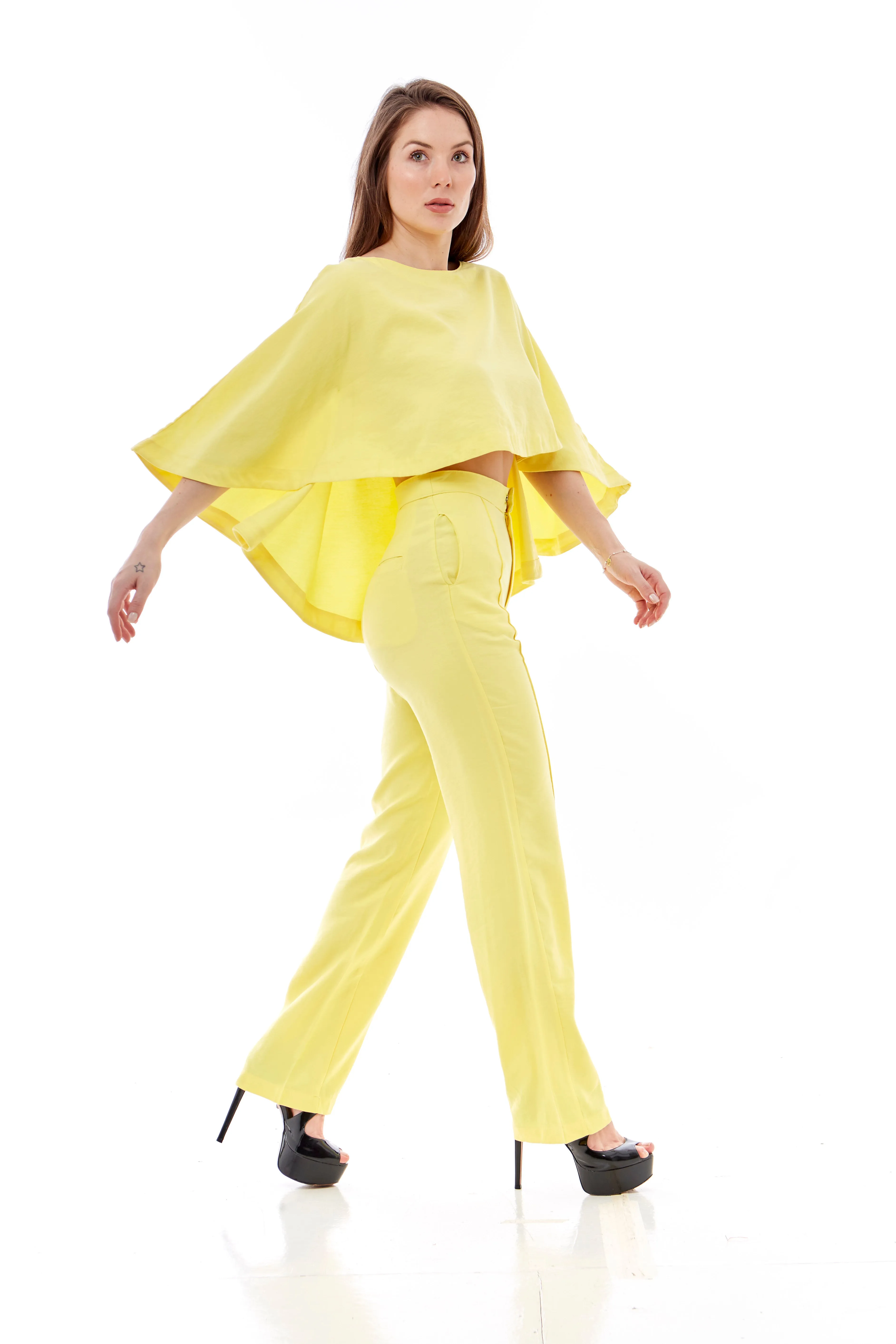 Poncho feminino assimétrico