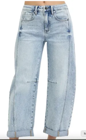 Risen Barrel Jeans | Light Wash